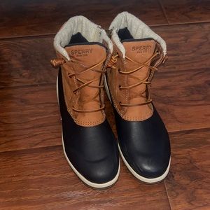 sperry boots